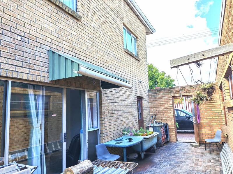 3 Bedroom Property for Sale in Glen Lilly Western Cape